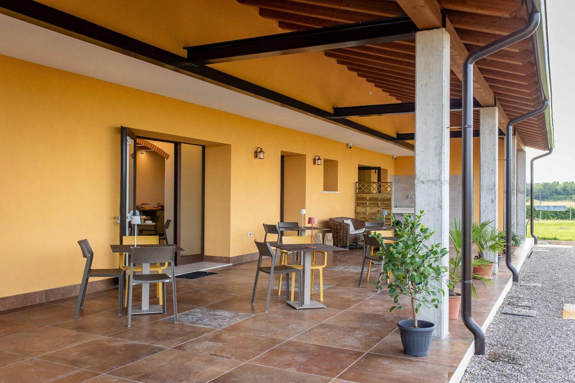 Agriturismo Corte Casa Erminia Colà Exterior foto